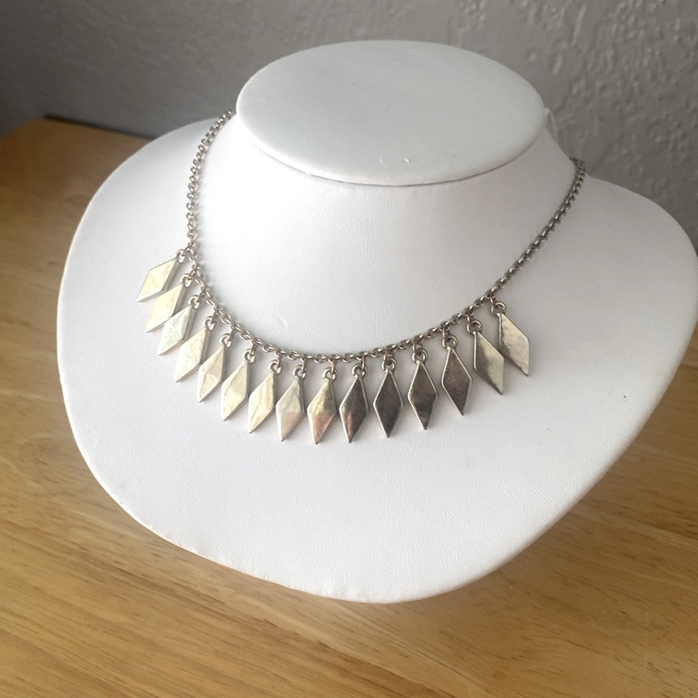 Dainty fringe silver tone banner necklace - Picture 2 of 7